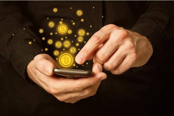 比特币突破2万美元，创历史新高，现在是买币好还是挖矿好1